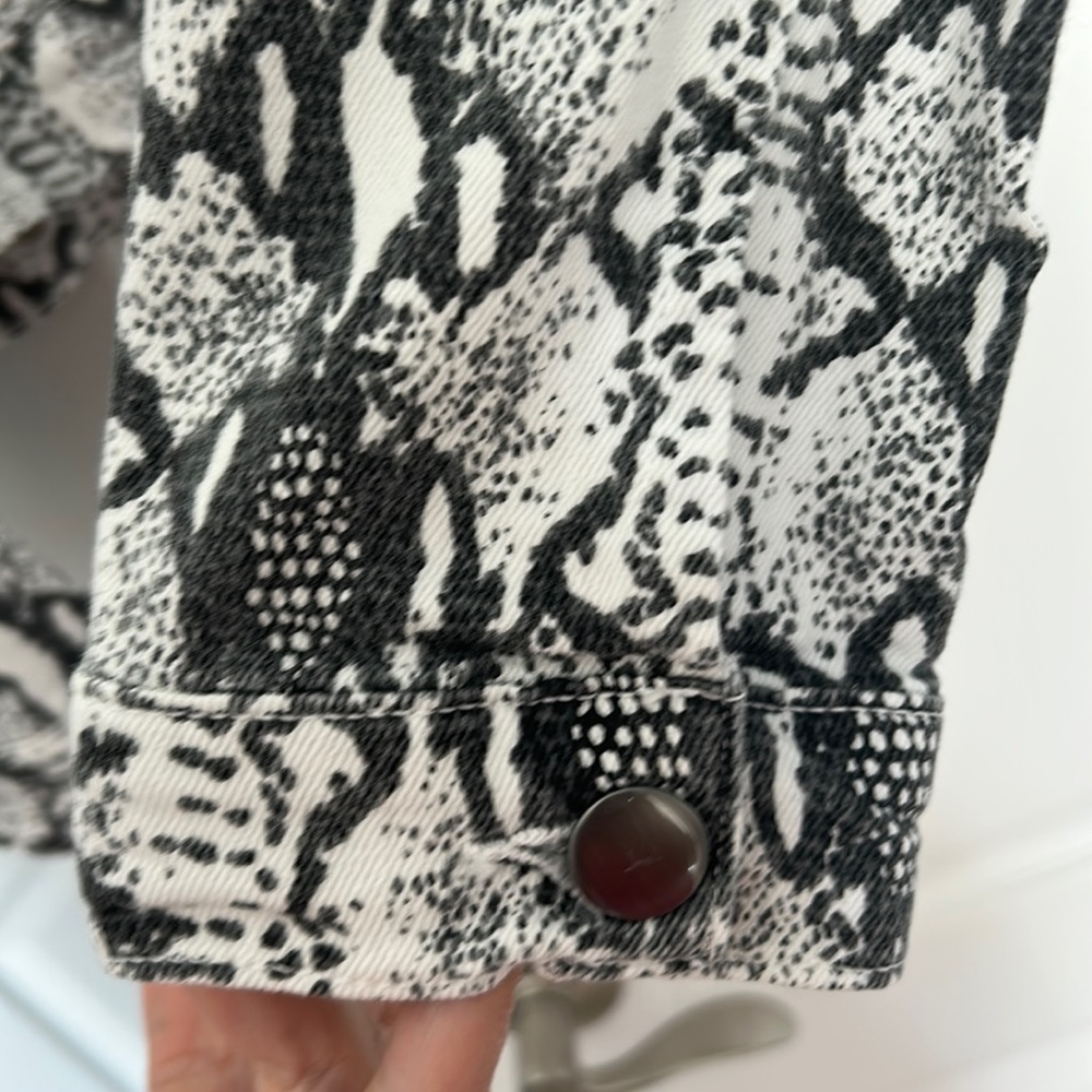 Frame Denim “gris multi” python jacket - Picture 7 of 9